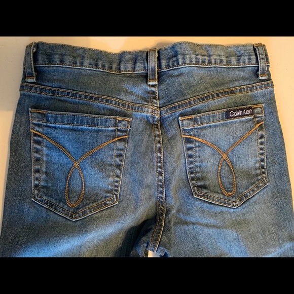 Calvin Klein - Picture 3 of 3